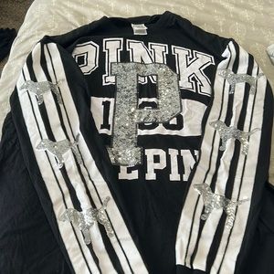 Black VSPink Long Sleeve!